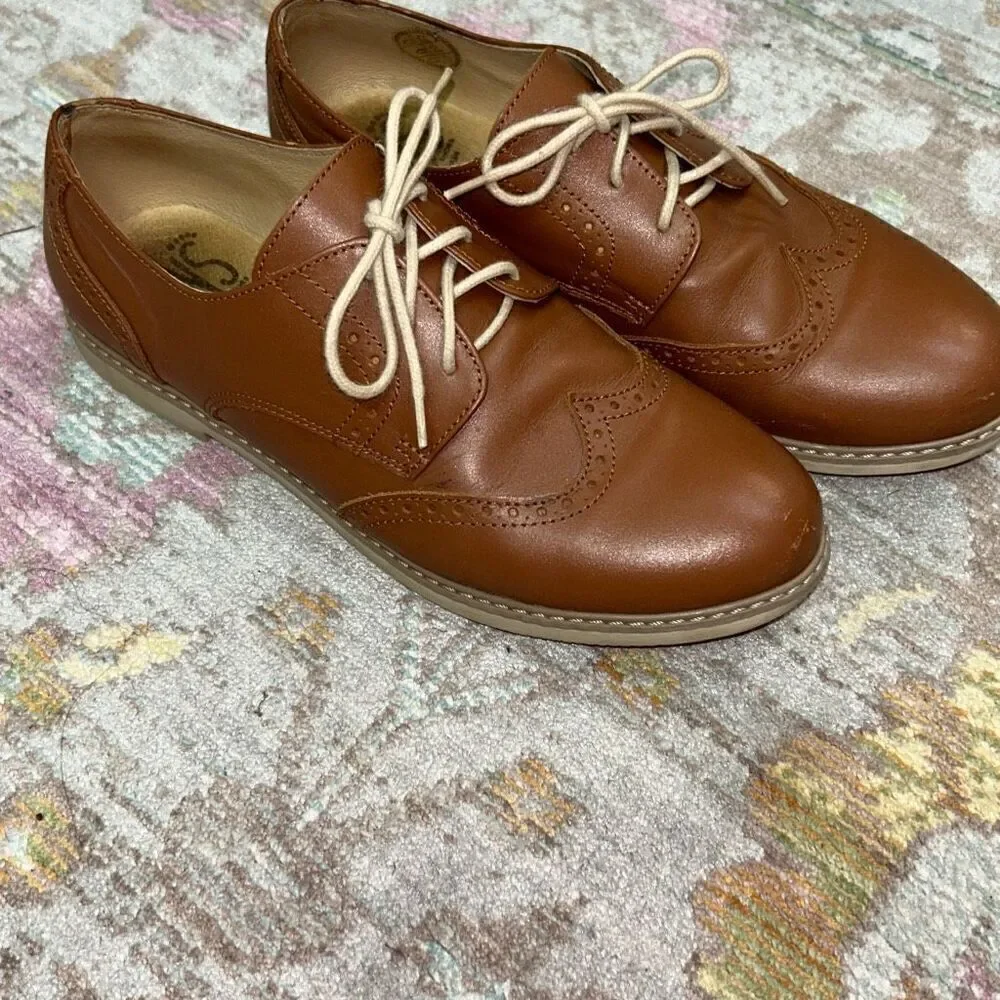 Nens made in Spain brown wingtip dress shoes sz38